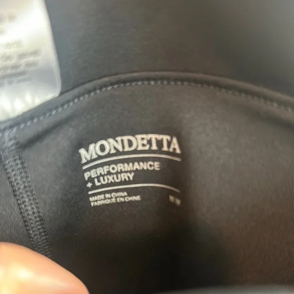 Mondetta Black Pleated Skirt, size med - Picture 5 of 5